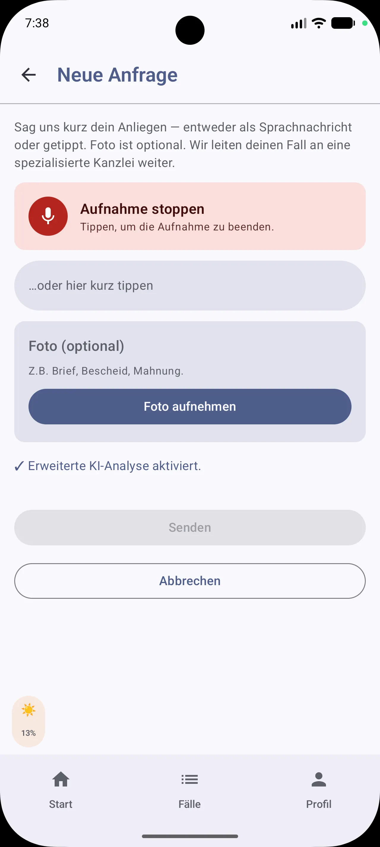 Tela do app «Nova solicitação»: gravação de voz em curso, foto opcional, botão enviar.